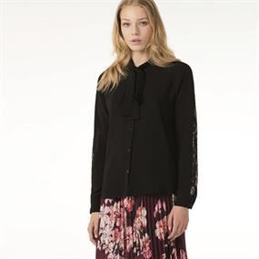 Liu Jo & More